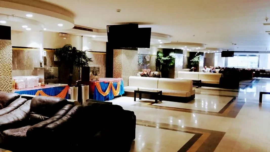 MİRA RAWDAH SERVİSLİ - 3