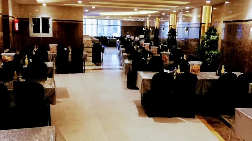 MİRA RAWDAH SERVİSLİ - 6