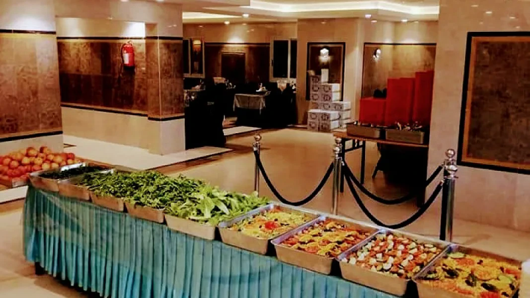 MİRA RAWDAH SERVİSLİ - 7
